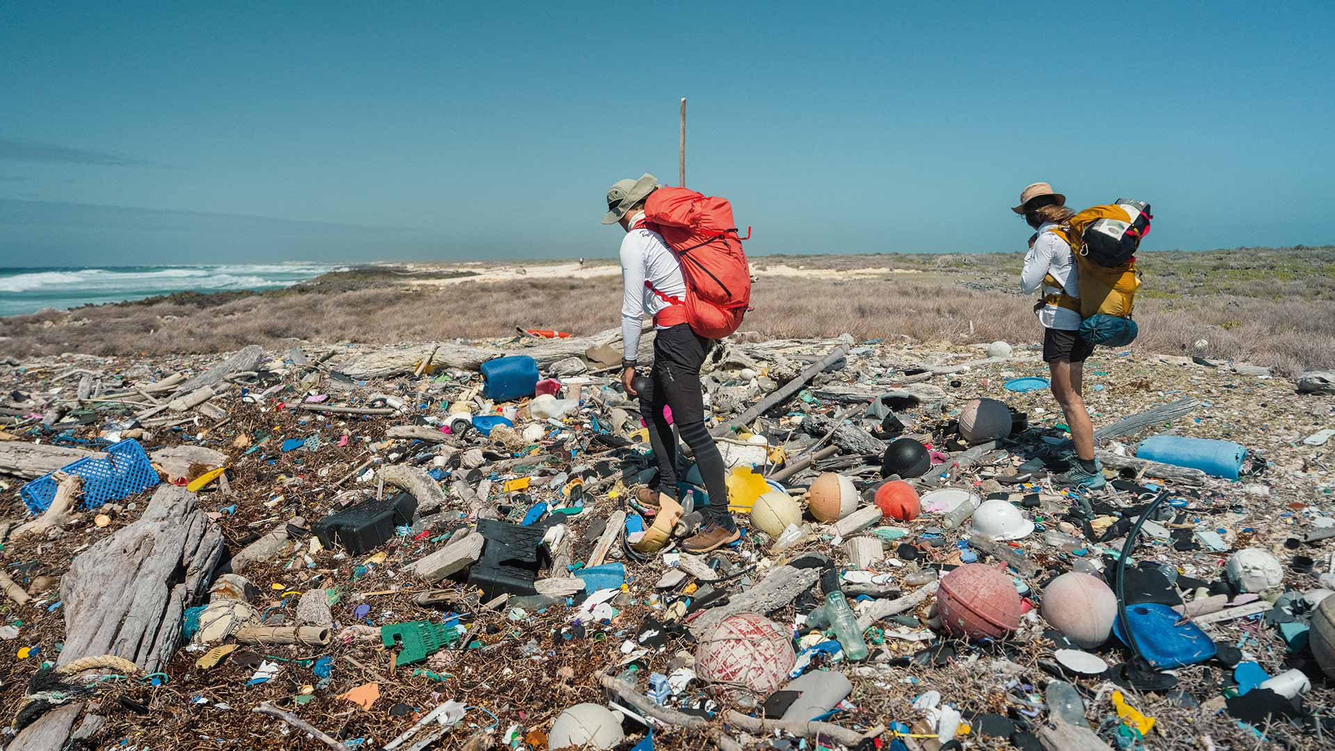 aldabra-accumulation-plastic-waste