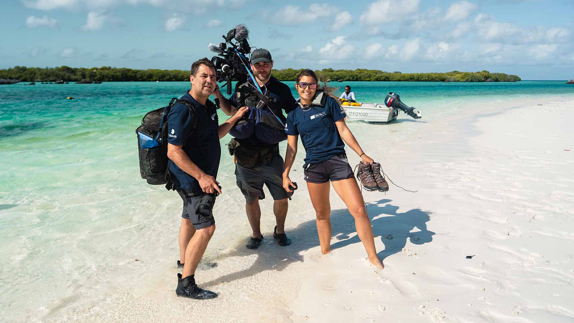 first-team-lands-on-aldabra